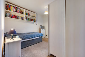 Bedroom- click for photo gallery